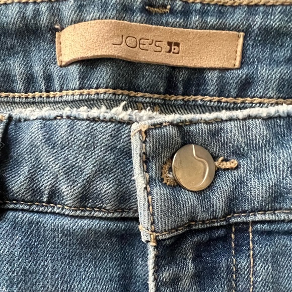 AMAZING Pair of Joe’s Jeans! - Picture 3 of 8